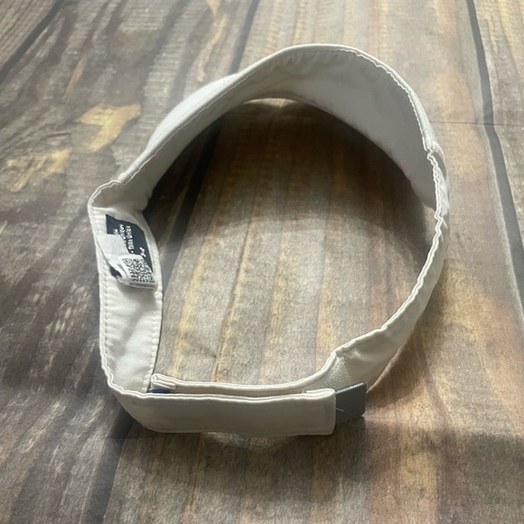 Under Armour Sun Visor Hat - Picture 4 of 4